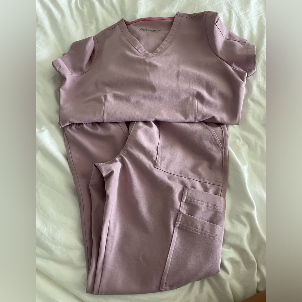 Movement By Butter-Soft Jogger Scrubs Set, Size S - image 1